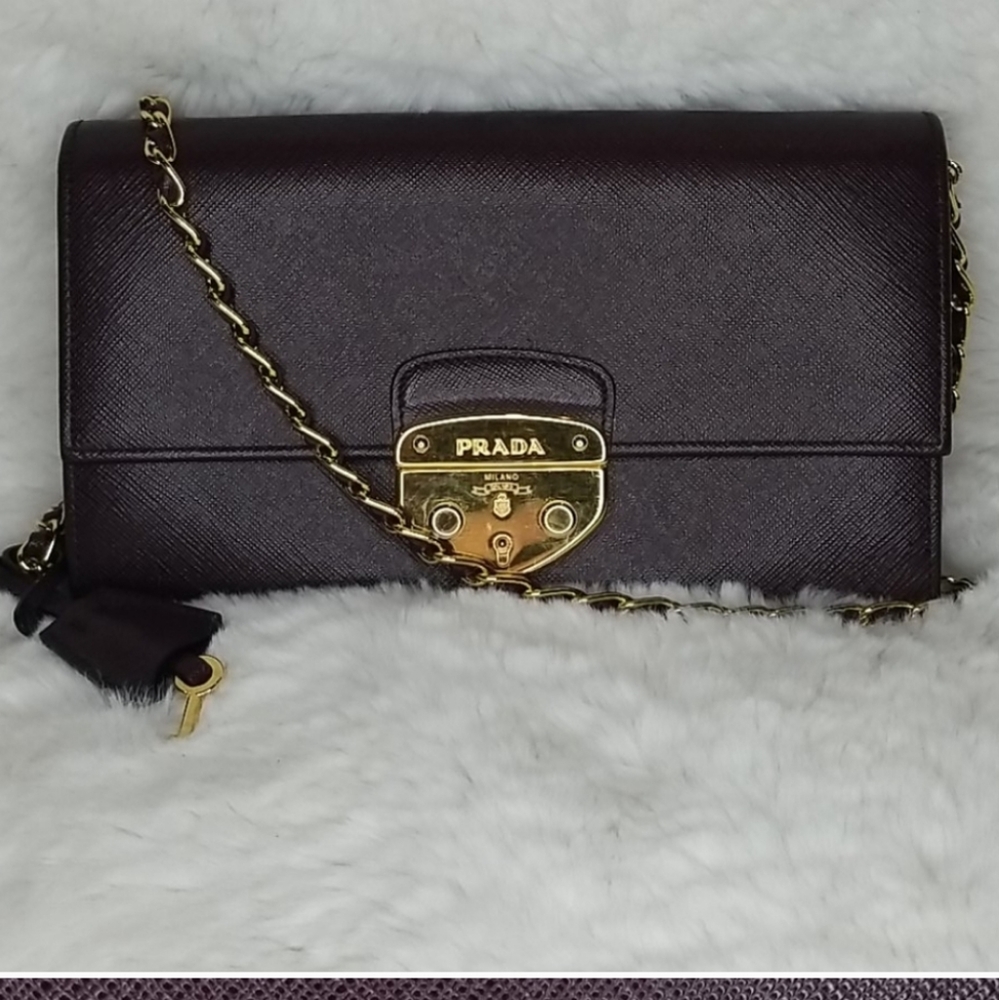 PRADA SAFFIANO CHAIN PURSE